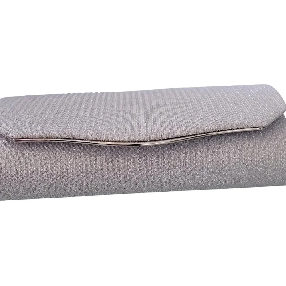 𝅺CLUTCH Sparkling Envelope Silver Textured Handbag Shoulder Chain NIB - Picture 7 of 14